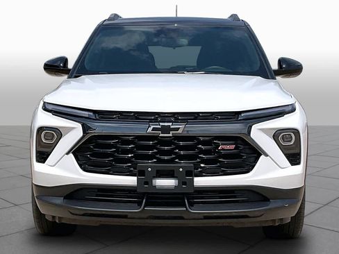 Used 2024 Chevrolet TrailBlazer RS w/ Driver Confidence Package FWD image 3