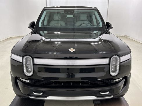 Used 2024 Rivian R1S Adventure AWD/4WD image 8