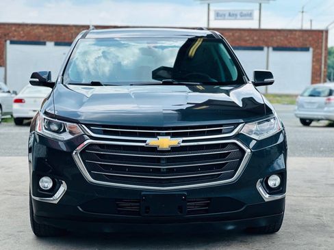 Used 2018 Chevrolet Traverse LT AWD/4WD image 3