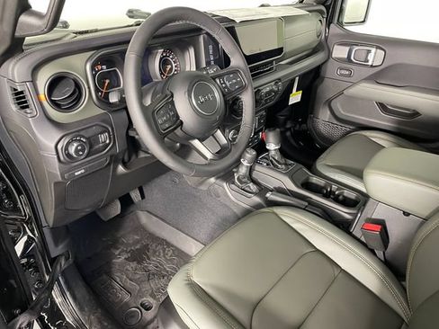 New 2026 Jeep Gladiator Mojave AWD/4WD image 3