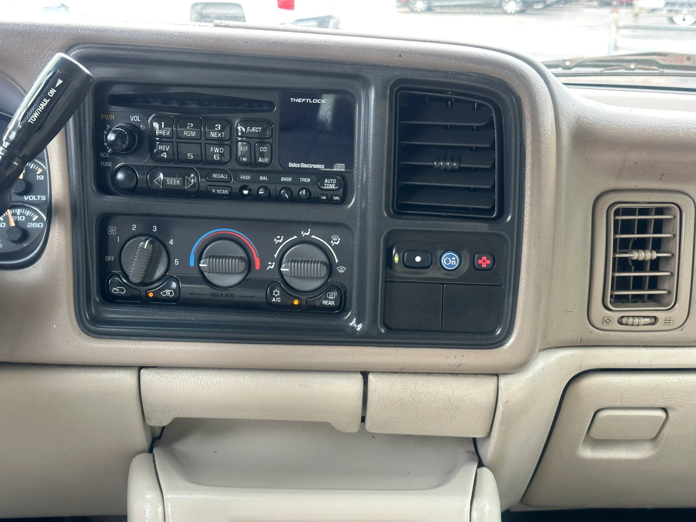 Used 2002 Chevrolet Tahoe Z71 AWD/4WD image 18
