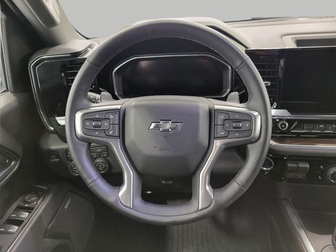 Used 2026 Chevrolet Silverado 1500 LT Trail Boss w/ Convenience Package II AWD/4WD image 5