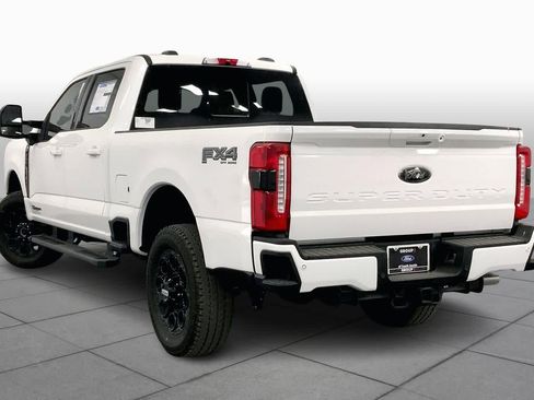 New 2026 Ford F250 Lariat w/ Black Appearance Package AWD/4WD image 11