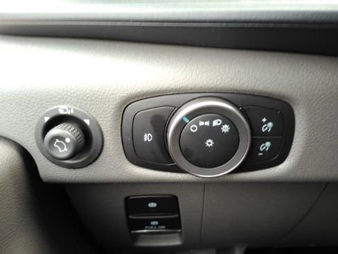 Used 2024 Ford Transit 350 XLT image 29