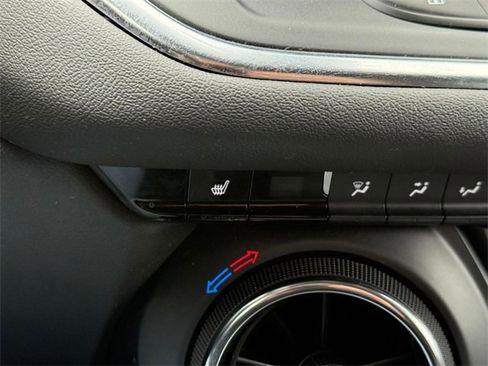 Used 2023 Chevrolet Blazer LT w/ Convenience Package image 18