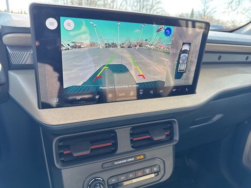 Used 2025 Ford Maverick Lariat image 20