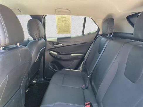 Used 2021 Buick Encore GX Preferred w/ Sport Touring Package FWD image 17