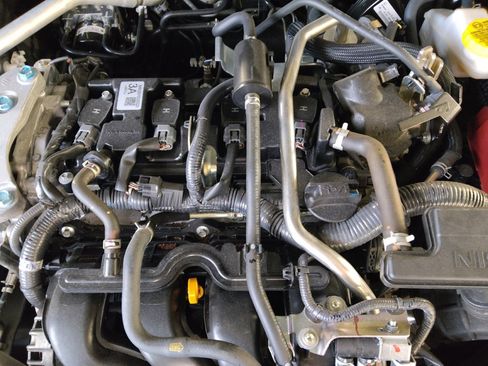 Used 2024 Nissan Sentra SV FWD image 30