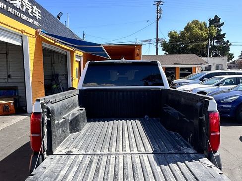 Used 2024 Toyota Tacoma SR RWD image 8