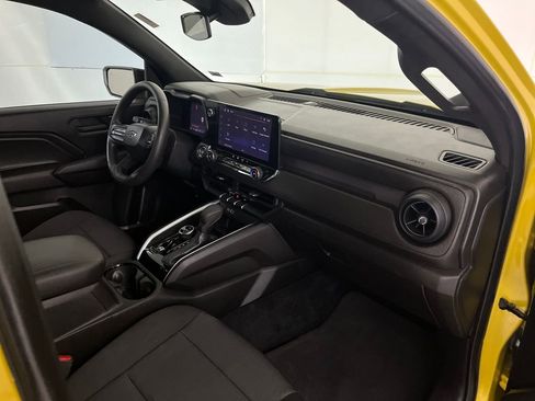 Used 2023 Chevrolet Colorado Trail Boss w/ Technology Package AWD/4WD image 21