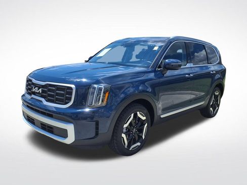 Used 2025 Kia Telluride S FWD image 3