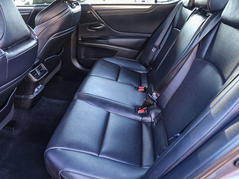 Used 2020 Lexus ES 350 F Sport w/ Accessory Package FWD image 18