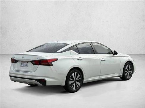 Used 2021 Nissan Altima 2.5 SV image 5