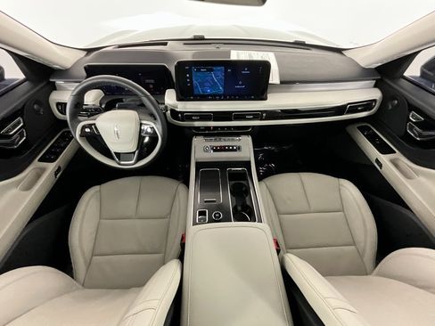 Used 2025 Lincoln Aviator Reserve image 10