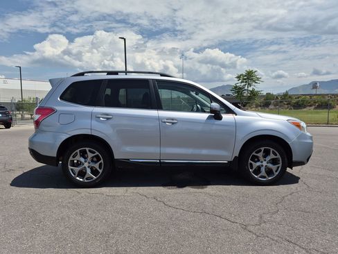 Used 2016 Subaru Forester 2.5i Touring w/ Eyesight & Navigation System AWD/4WD image 2