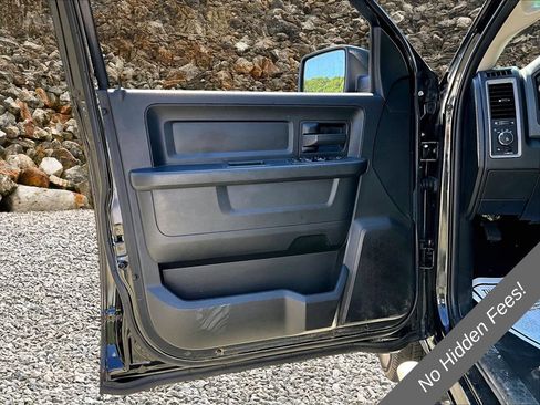 Used 2019 RAM 1500 Express w/ Express Value Package AWD/4WD image 19