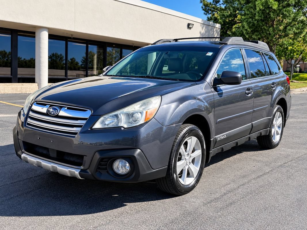 Used 2014 Subaru Outback 2.5i Limited w/ Moonroof Package AWD/4WD image 1