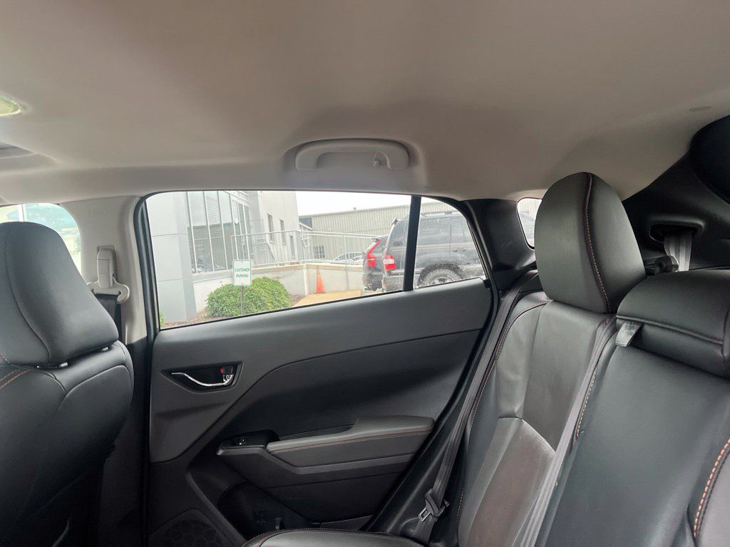 Used 2025 Subaru Crosstrek 2.5i Limited w/ Crosstrek Mirror Package AWD/4WD image 10