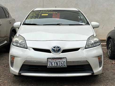 Used 2015 Toyota Prius Prime Plug-In Hybrid FWD image 3