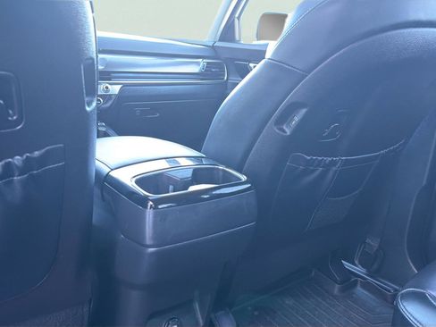 Used 2024 Kia Telluride S w/ S Sunroof Package image 24