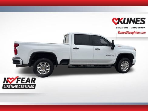 Used 2022 Chevrolet Silverado 2500 LTZ w/ LTZ Plus Package image 13