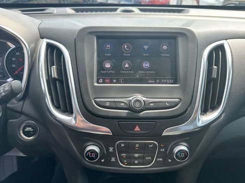 Used 2021 Chevrolet Equinox LT FWD image 16