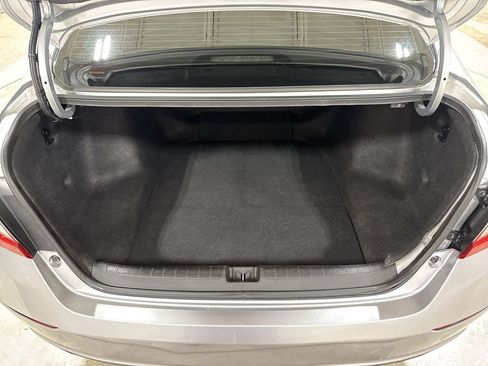 Used 2019 Honda Accord LX image 23