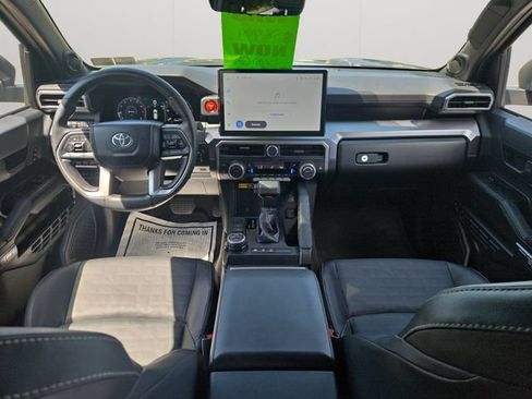 Certified 2025 Toyota 4Runner TRD Off-Road Premium AWD/4WD image 18