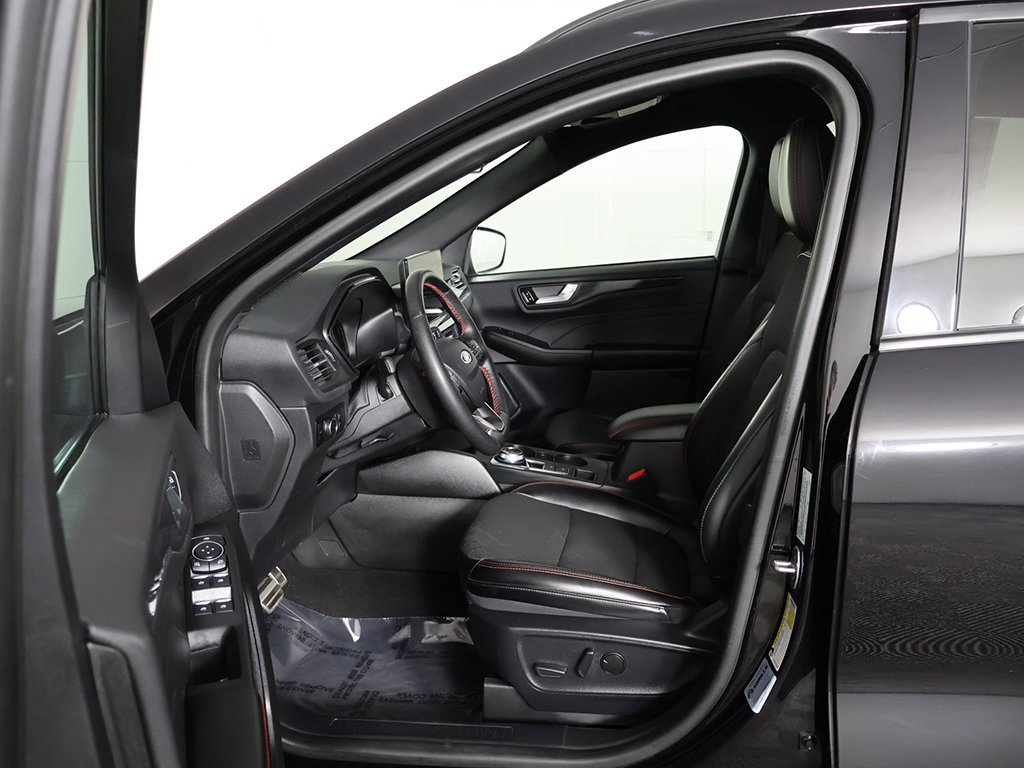 Used 2024 Ford Escape ST-Line w/ Tech Pack #1 AWD/4WD image 27
