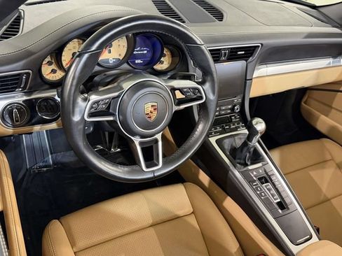 Certified 2017 Porsche 911 Carrera 4S AWD/4WD image 4