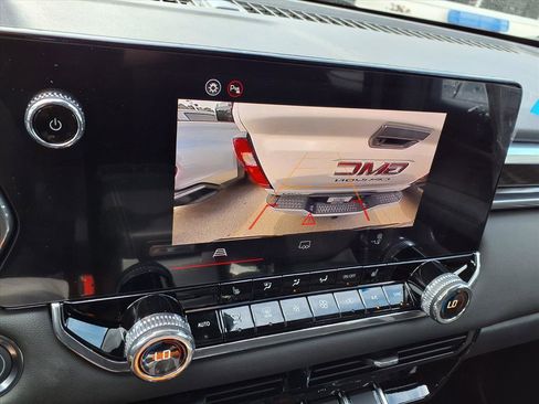 New 2026 GMC Canyon Elevation w/ Convenience Package image 4