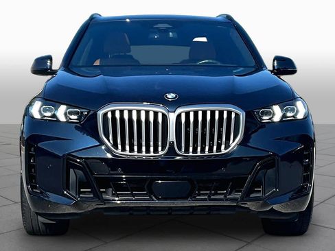 Used 2025 BMW X5 xDrive40i AWD/4WD image 3