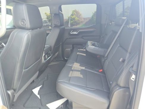 Used 2024 GMC Sierra 1500 Denali w/ Denali Reserve Package AWD/4WD image 10