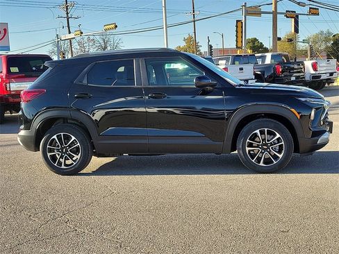 New 2026 Chevrolet TrailBlazer LT image 12
