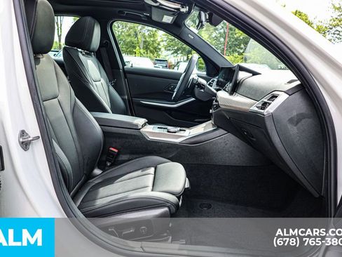 Used 2025 BMW 330i Sedan image 22