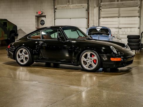 Used 1998 Porsche 911 Carrera S RWD image 47