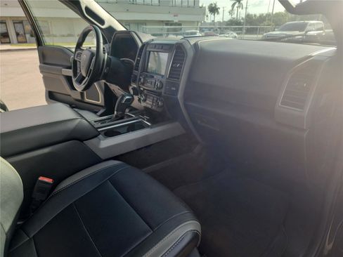 Used 2018 Ford F150 Raptor w/ Equipment Group 802A Luxury AWD/4WD image 26