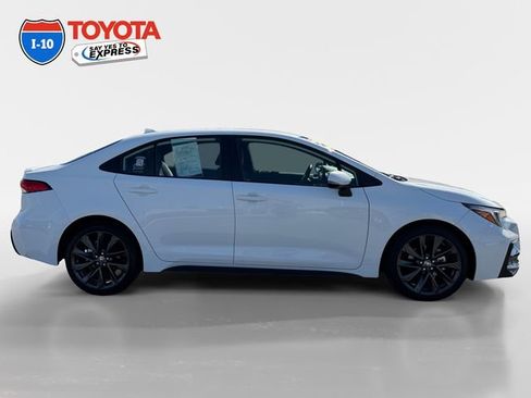 Certified 2025 Toyota Corolla SE w/ Convenience Package image 6