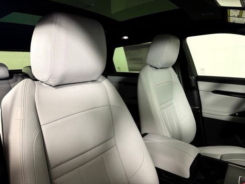 New 2026 Land Rover Range Rover Evoque S image 36