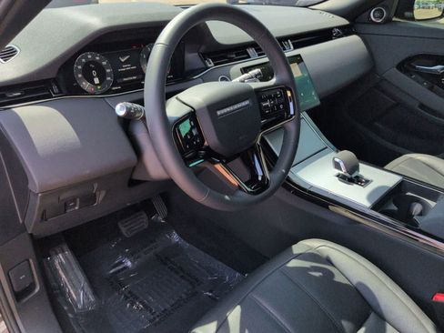Used 2024 Land Rover Range Rover Evoque S AWD/4WD image 2