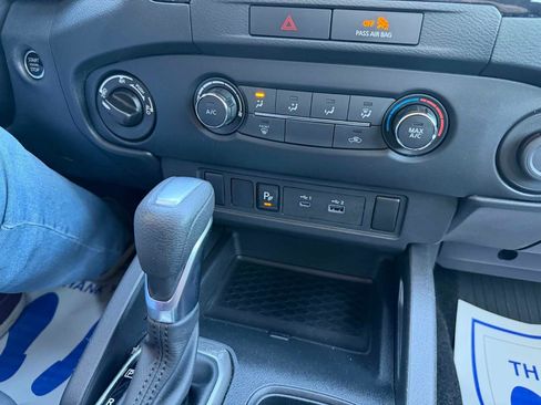 Used 2022 Nissan Frontier S w/ Technology Package image 15