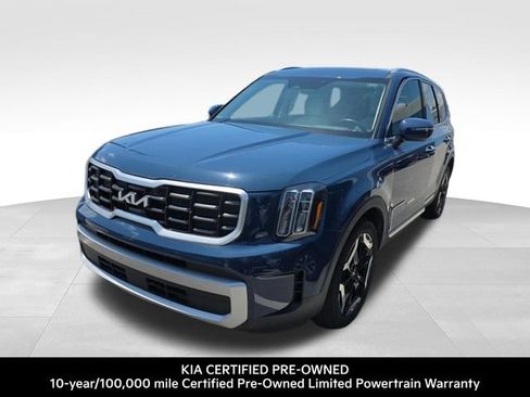 Certified 2023 Kia Telluride S w/ S Sunroof Package AWD/4WD image 1