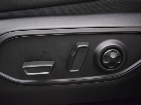 New 2026 Jeep Grand Cherokee L Limited AWD/4WD image 38