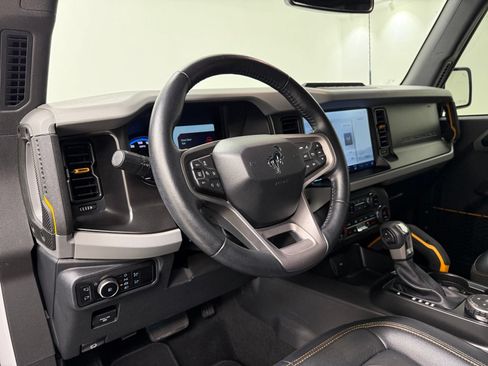 Used 2023 Ford Bronco 4-Door AWD/4WD image 14
