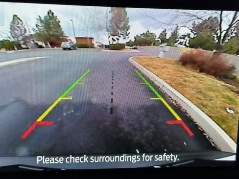 Used 2022 Ford Escape SE image 19