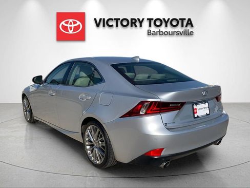 Used 2016 Lexus IS 300 AWD image 3