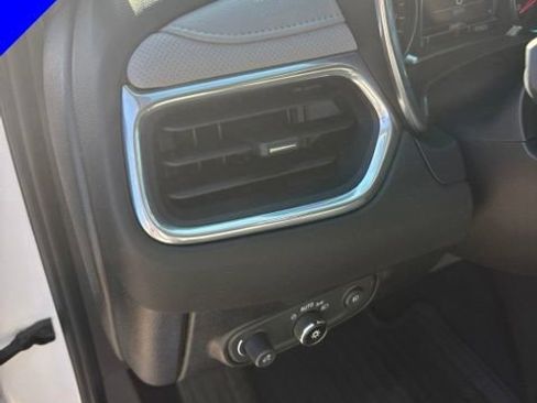 Used 2018 Chevrolet Equinox Premier FWD image 13