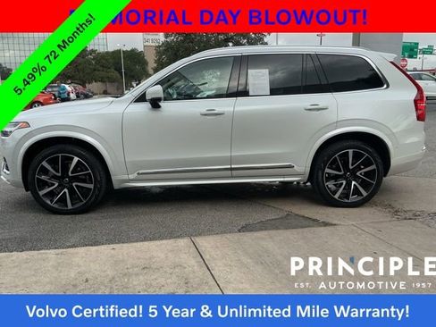 Certified 2023 Volvo XC90 B5 Plus AWD/4WD image 9