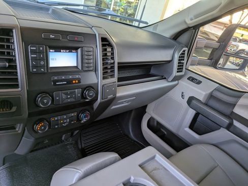 Used 2022 Ford F450 XL w/ Power Equipment Group image 17