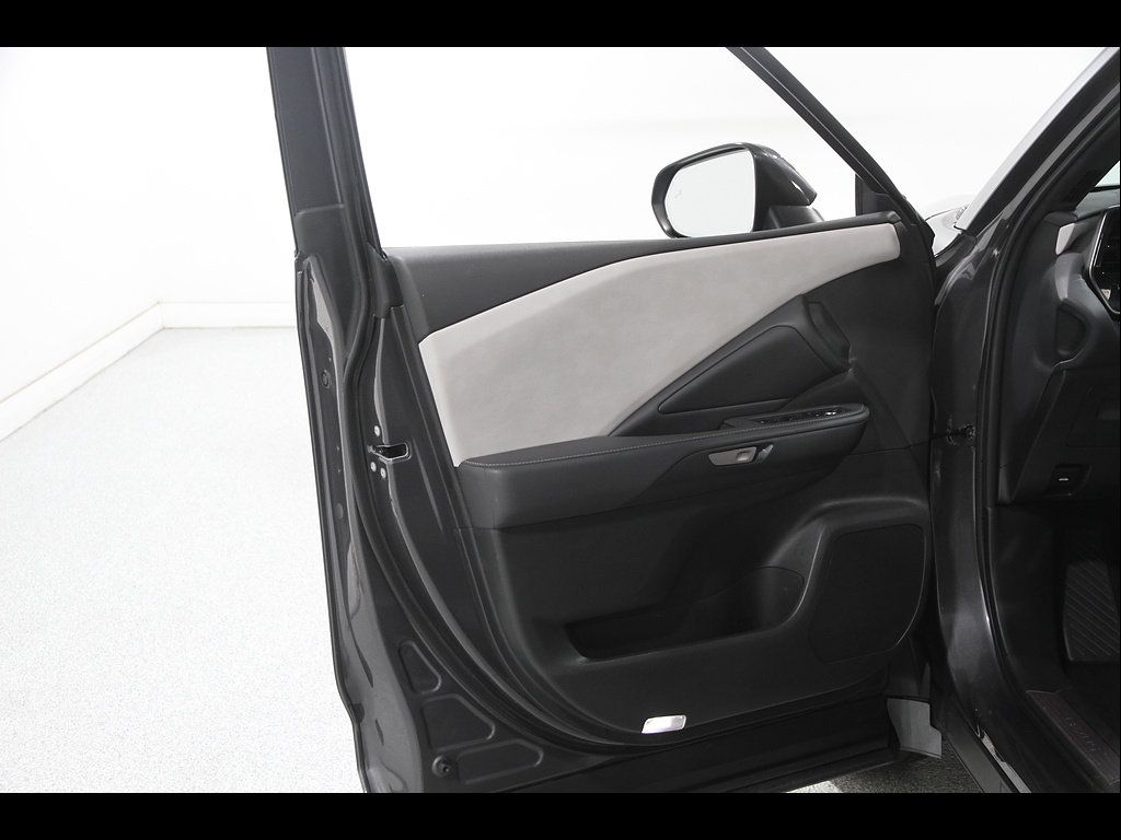Certified 2024 Lexus TX 350 AWD w/ Captains Chair Package image 4